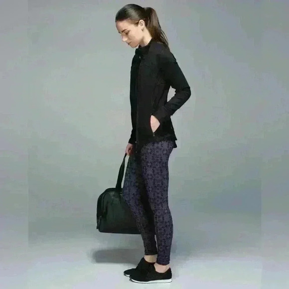 Lululemon Wunder Under Pant *Full-On Luon
Mini Prisma Nightfall Black Grape sz4 - Picture 4 of 16